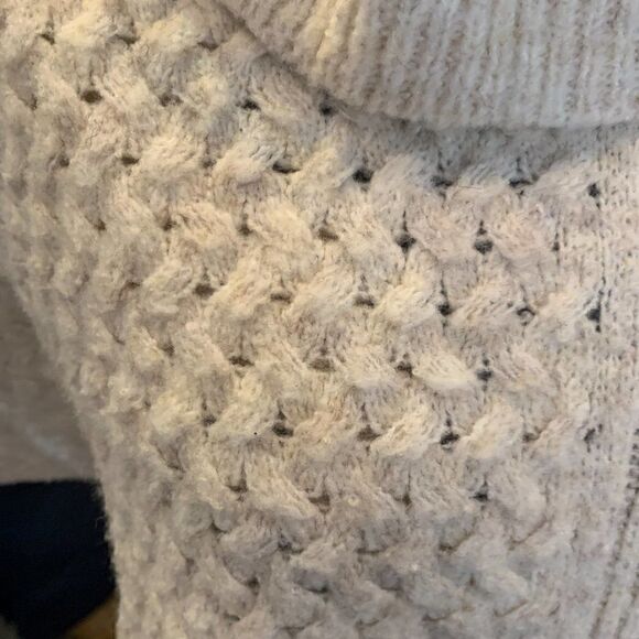 Lane Bryant oatmeal basket weave cowl neck short sleeve tunic sweater 14/16 - Picture 2 of 7